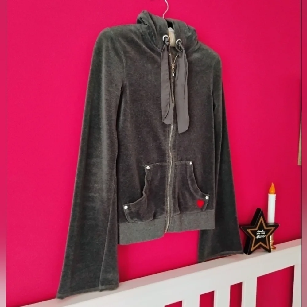 VINTAGE OOAK Dark Gray Velour Hoodie w/Rhinestones & Satin Details Size Small ❤️ - Picture 4 of 9